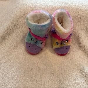totes Kids Rainbow Unicorn Plush Slippers - Multicolor